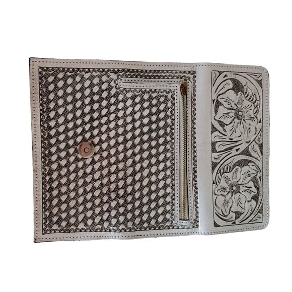 Hand tooled leather wallet trifold White 7 1/2"x 4" BOHO Chic Mexican Artisan - Picture 2 of 6